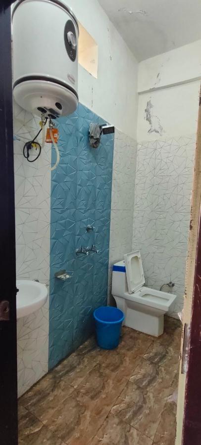 Hotel Yoran Inn & Restaurant By Wb Inn Sadabad Luaran gambar