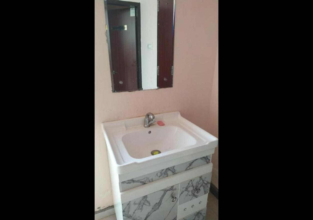 Hotel Yoran Inn & Restaurant By Wb Inn Sadabad Luaran gambar
